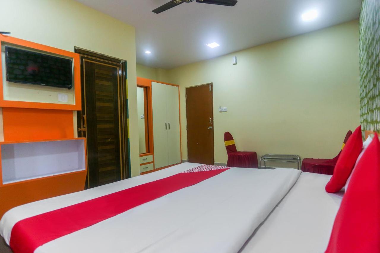 Oyo 60771 New Puri Hotel Exterior photo