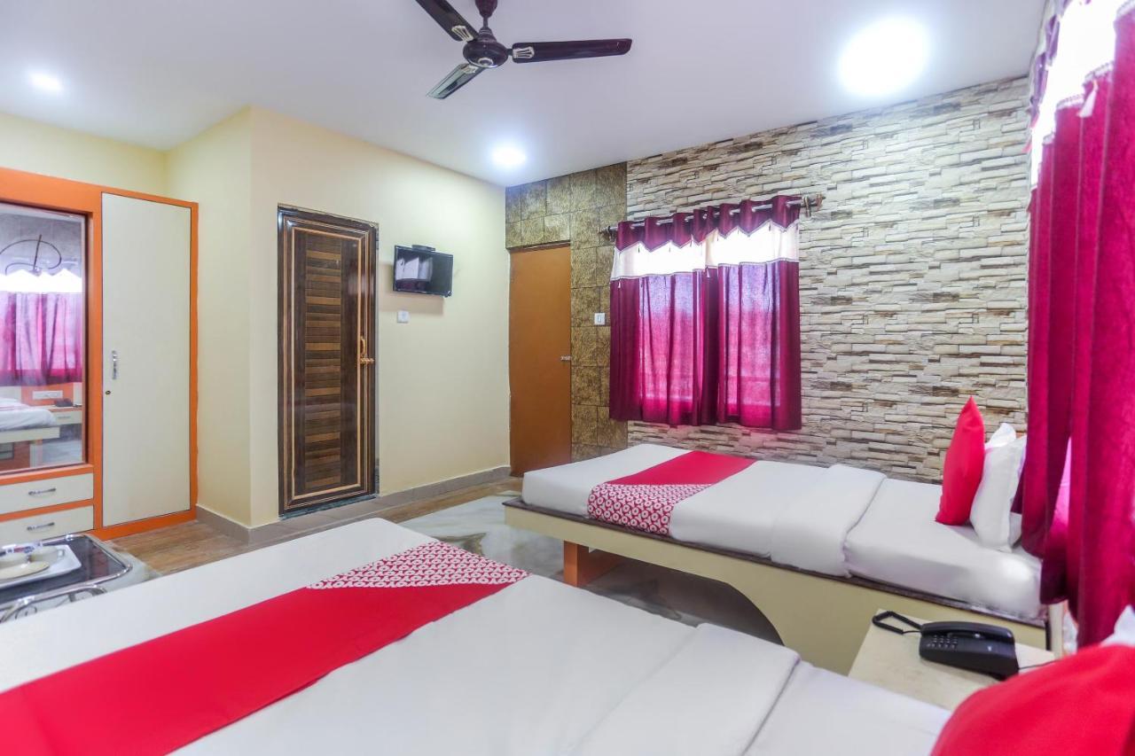 Oyo 60771 New Puri Hotel Exterior photo