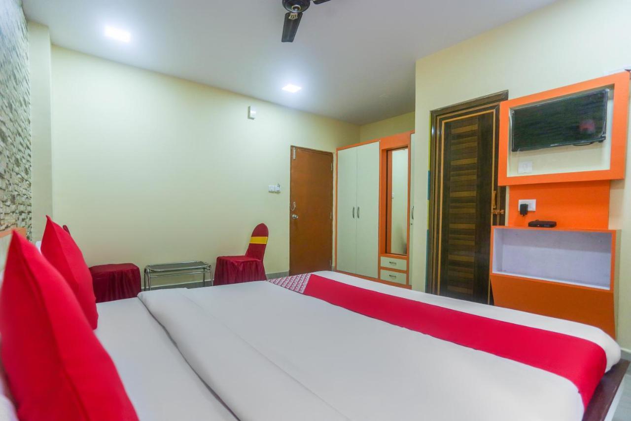 Oyo 60771 New Puri Hotel Exterior photo