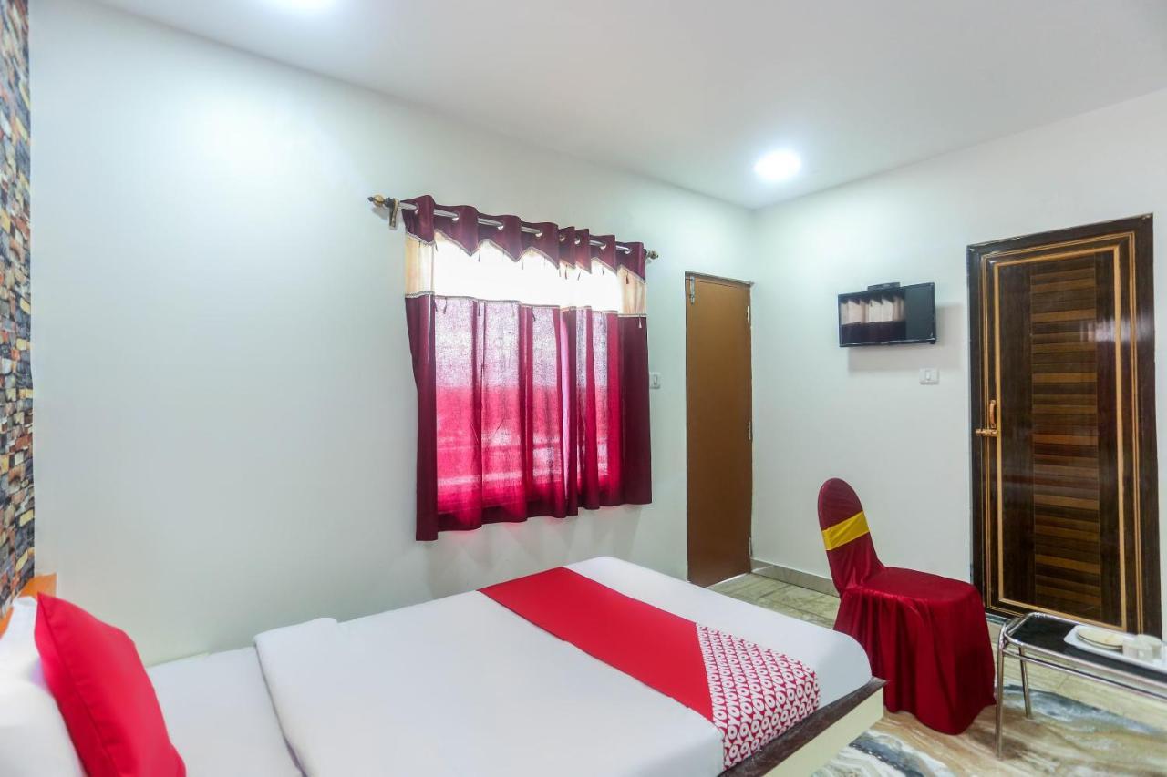 Oyo 60771 New Puri Hotel Exterior photo